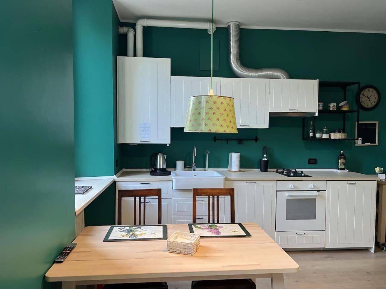 Green House Apartment โกโม ภายนอก รูปภาพ